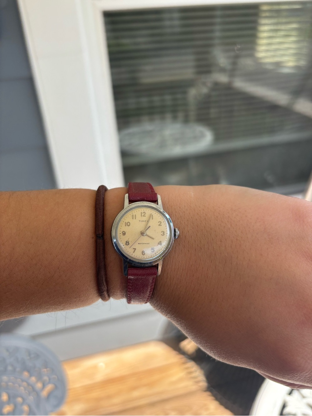 Timex Ladies Watch with Burgundy Leather Strap and Cream Dial - Picture 5 of 8